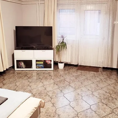 Apartment Indira Vendeghaz Nyiregyhaza