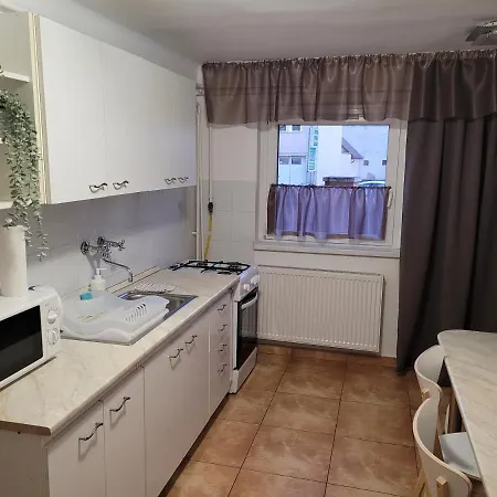 Indira Vendeghaz Apartment