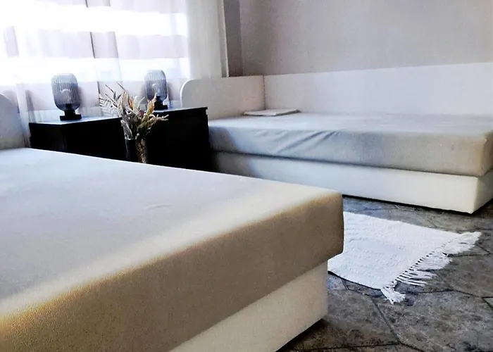 Διαμέρισμα Indira Vendeghaz Nyíregyháza